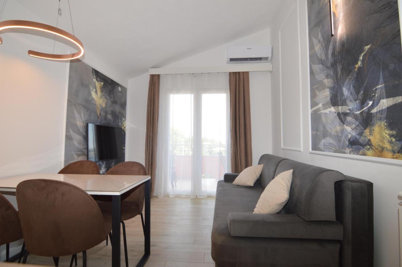 Apartments Amari Стариград-Пакленица Екстериор снимка