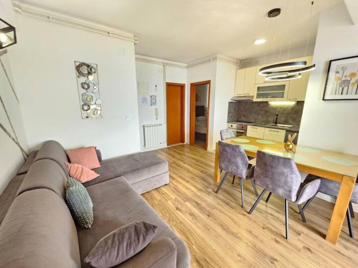 Apartments Amari Стариград-Пакленица Екстериор снимка