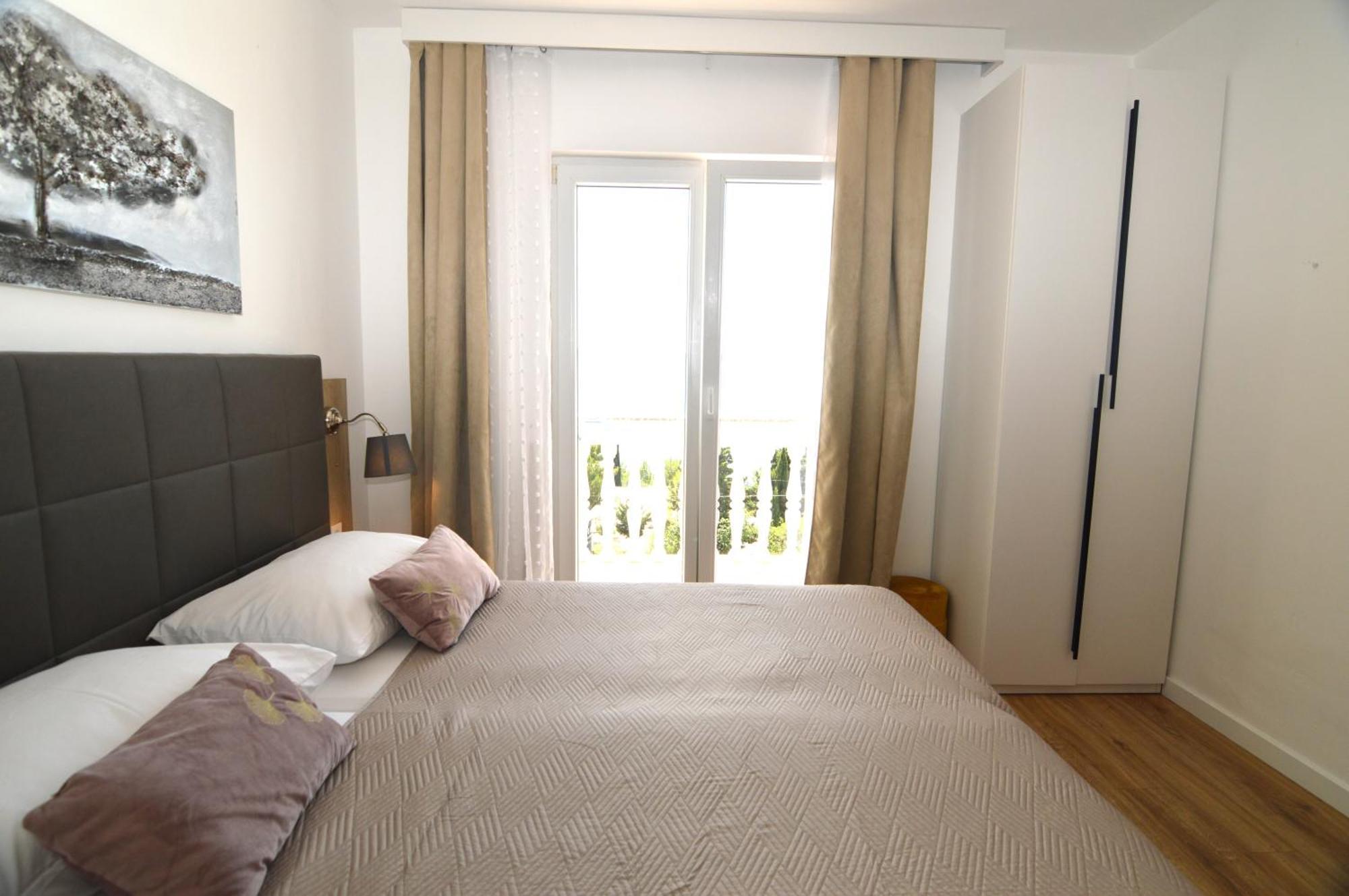 Apartments Amari Стариград-Пакленица Екстериор снимка