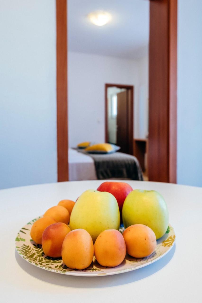 Apartments Amari Стариград-Пакленица Екстериор снимка